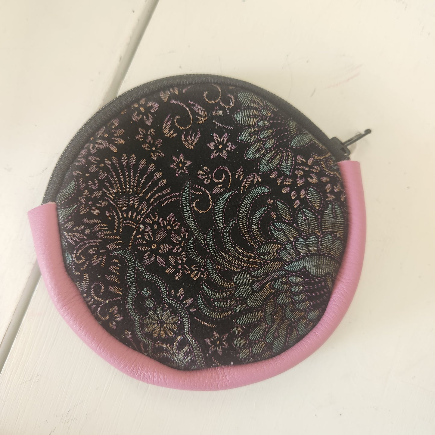 Round wallet