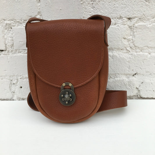 Ginger Crossbody Handbag in Tobacco Bullhide