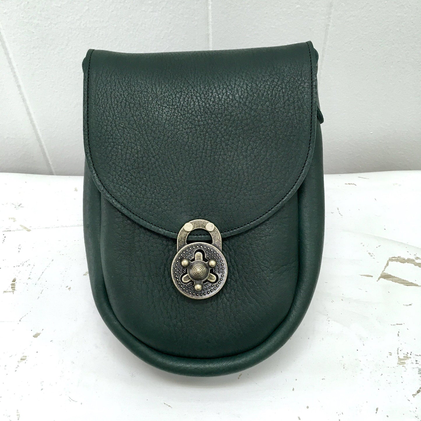 Ginger Crossbody Handbag in Green Bullhide