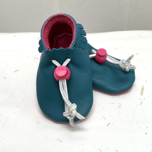 Kicks Turquoise-Hot Pink with Turquoise Fringe